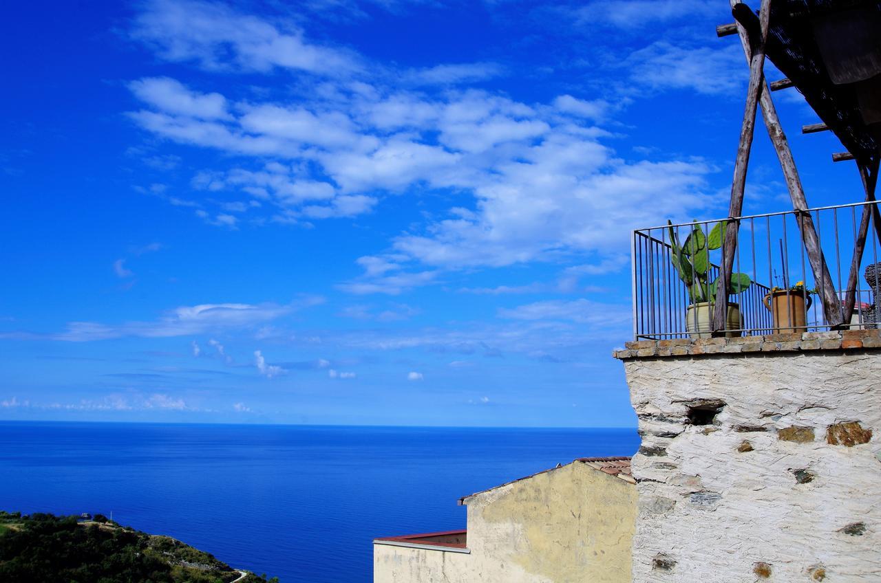 Albergo Diffuso Ecobelmonte 贝尔蒙特卡拉布罗 外观 照片